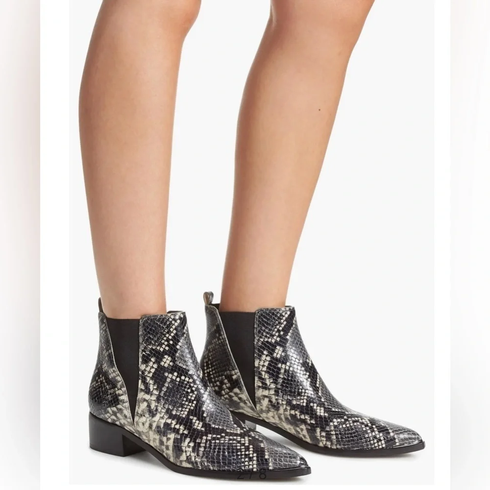 Yale Chelsea Boot (Women) Marc Fisher LTD